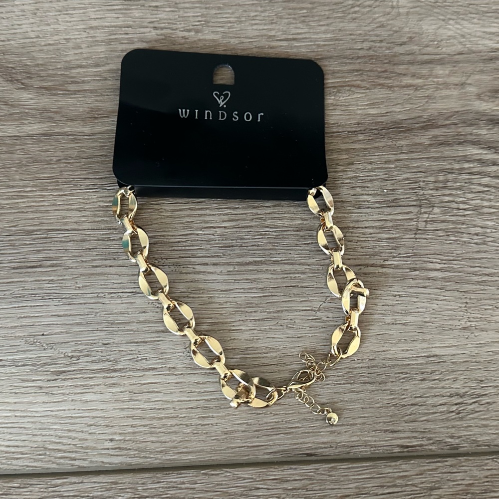 Windsor Gleaming Gold Bracelet